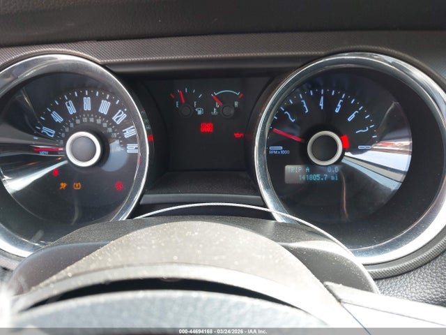 2014 Ford Mustang V6 მანქანა იყიდება აუქციონზე, vin: 1ZVBP8AM6E5331998, აუქციონის ნომერი: 44694168