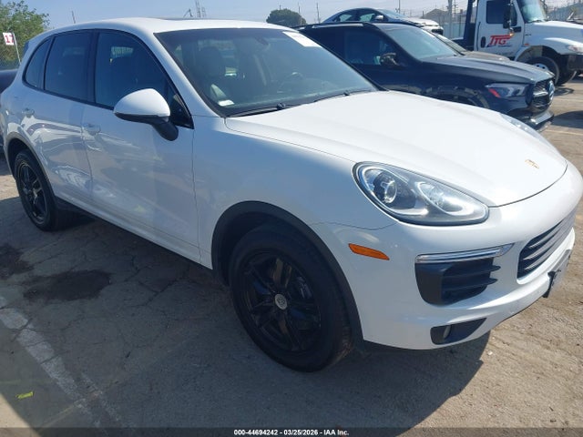 2016 PORSCHE CAYENNE WP1AA2A23GKA14999
