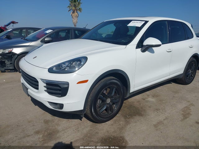 2016 PORSCHE CAYENNE WP1AA2A23GKA14999 Photo 1