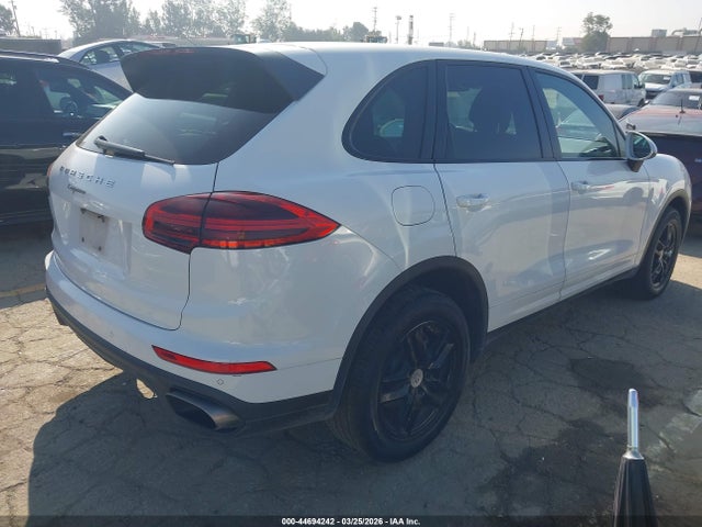 2016 PORSCHE CAYENNE WP1AA2A23GKA14999 Photo 3