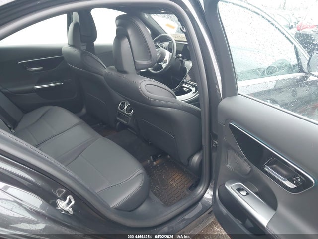 2025 Mercedes-benz C 300 მანქანა იყიდება აუქციონზე, vin: W1KAF4HBXSR260992, აუქციონის ნომერი: 44694254