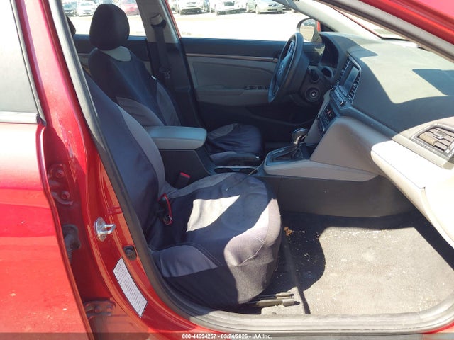 5NPD84LF5JH305337 Hyundai ELANTRA SEL