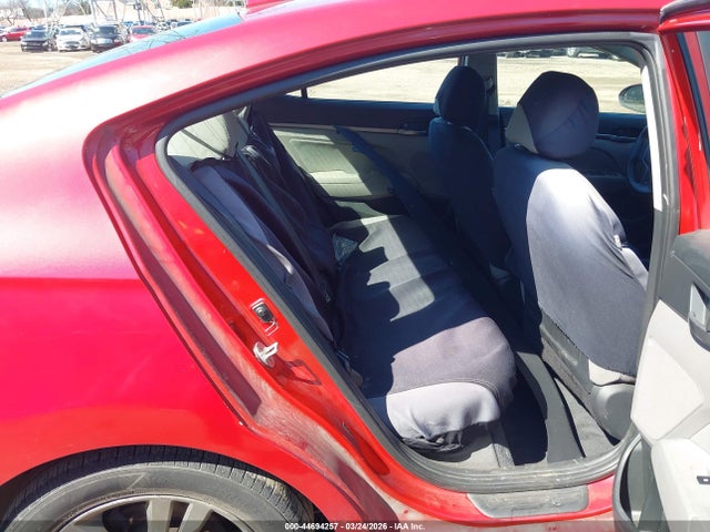 5NPD84LF5JH305337 Hyundai ELANTRA SEL