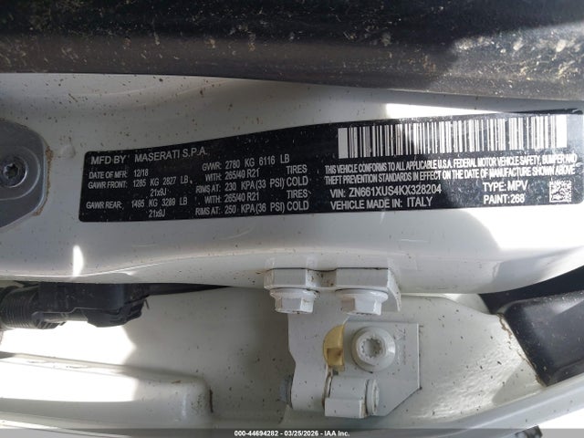 2019 MASERATI LEVANTE ZN661XUS4KX328204 Photo 8