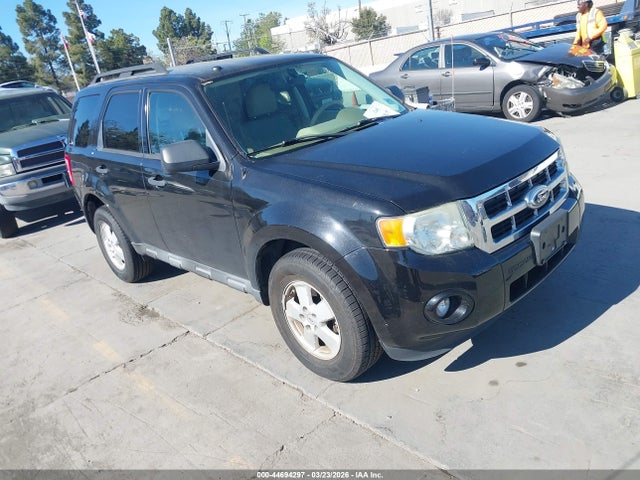 44694297 :رقم المزاد ، 1FMCU0D77BKB65586 vin ، 2011 Ford Escape Xlt مزاد بيع