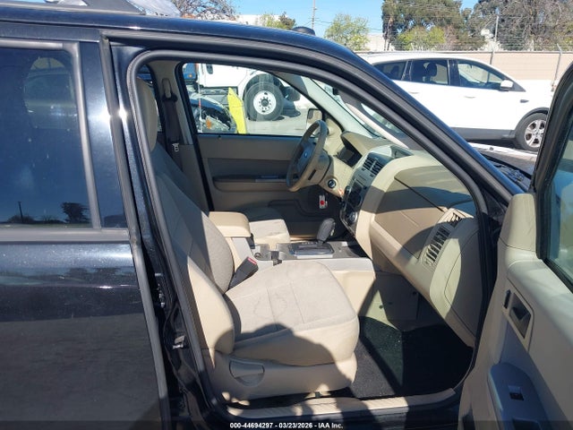 44694297 :رقم المزاد ، 1FMCU0D77BKB65586 vin ، 2011 Ford Escape Xlt مزاد بيع