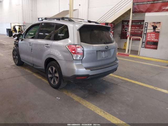 Продаж на аукціоні авто 2017 Subaru Forester 2.5i Limited, vin: JF2SJALC6HH461123, номер лоту: 44694303