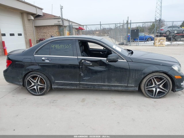 Продажа на аукционе авто 2014 Mercedes-benz C 300 Sport 4matic, vin: WDDGF8AB3ER303259, номер лота: 44694305