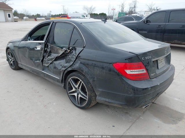 Продажа на аукционе авто 2014 Mercedes-benz C 300 Sport 4matic, vin: WDDGF8AB3ER303259, номер лота: 44694305