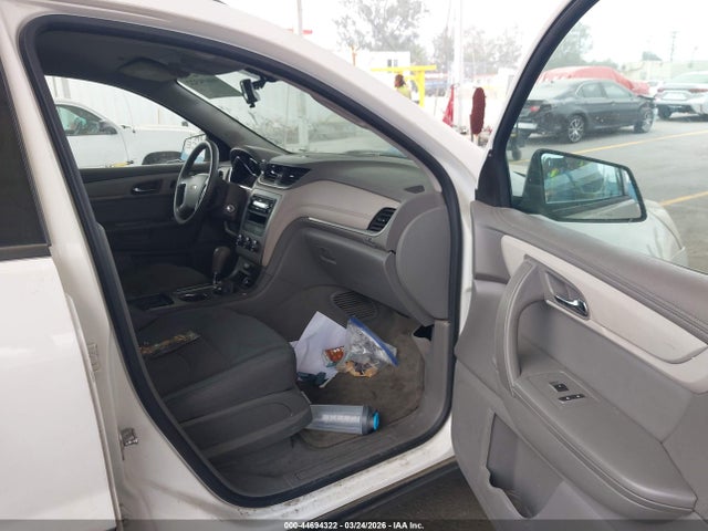 Chevrolet Traverse Ls 2015 1GNKRFED2FJ134922 Image 5