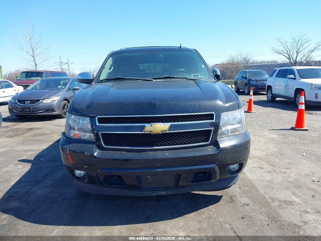 44694433 :رقم المزاد ، 1GNSKJE70ER101886 vin ، 2014 Chevrolet Suburban 1500 Lt مزاد بيع