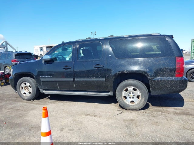 44694433 :رقم المزاد ، 1GNSKJE70ER101886 vin ، 2014 Chevrolet Suburban 1500 Lt مزاد بيع