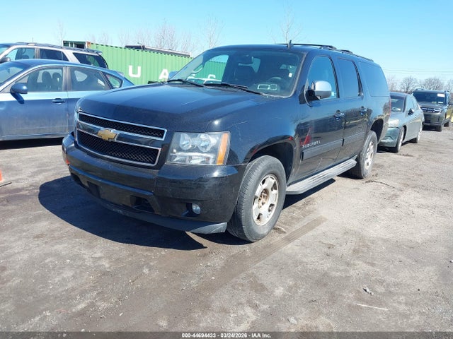 44694433 :رقم المزاد ، 1GNSKJE70ER101886 vin ، 2014 Chevrolet Suburban 1500 Lt مزاد بيع