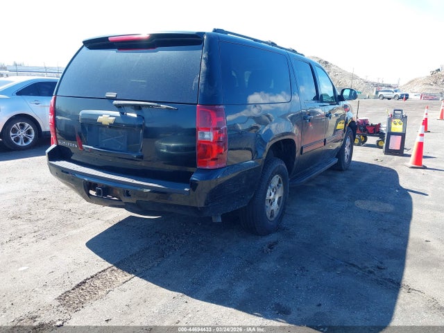 44694433 :رقم المزاد ، 1GNSKJE70ER101886 vin ، 2014 Chevrolet Suburban 1500 Lt مزاد بيع