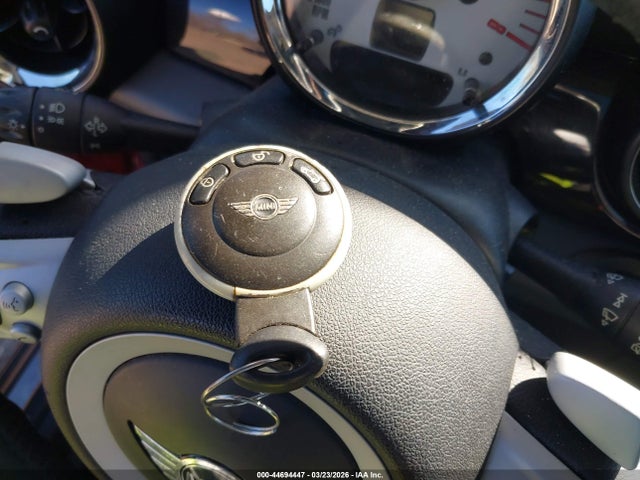 2010 MINI COOPER S WMWMF7C56ATW89197 Photo 10