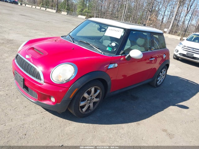 2010 MINI COOPER S WMWMF7C56ATW89197 Photo 1