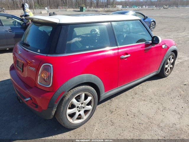 2010 MINI COOPER S WMWMF7C56ATW89197 Photo 3