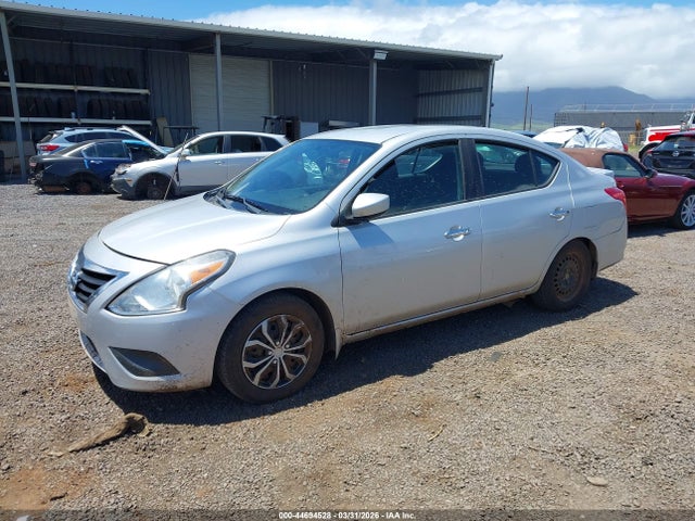 2018 Nissan Versa 1.6 Sv მანქანა იყიდება აუქციონზე, vin: 3N1CN7APXJL831015, აუქციონის ნომერი: 44694528