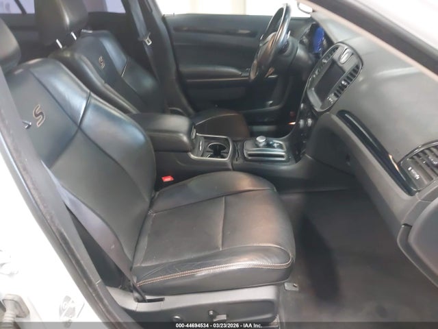 2017 CHRYSLER 300 2C3CCABG7HH593727 Photo 4