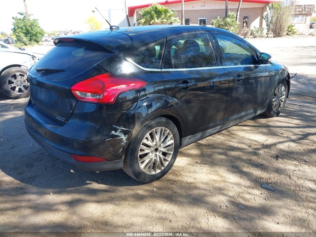 1FADP3N22GL395919 Ford Focus Titanium