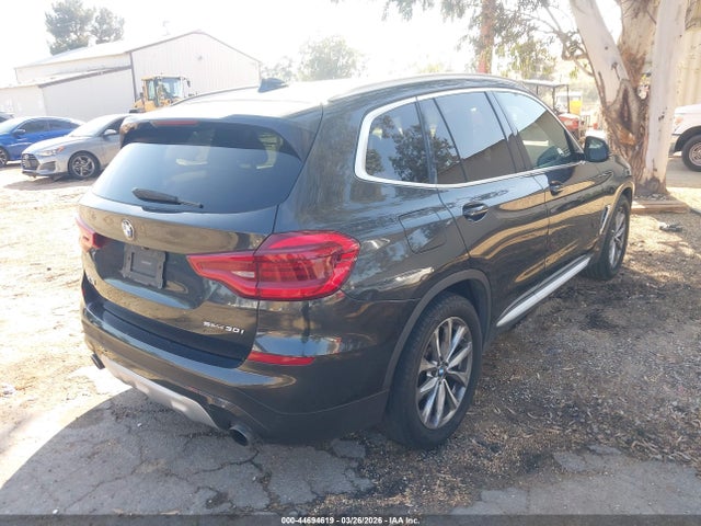 2019 BMW X3 5UXTR7C55KLE93793 Photo 3