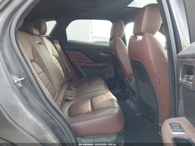 2018 JAGUAR F-PACE SADCM2FV3JA243110 Photo 7
