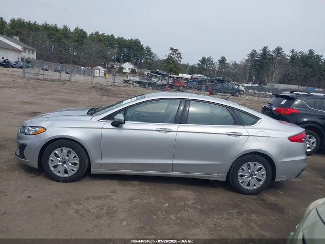 Ford FUSION S 2019 3FA6P0G72KR152332 Image 14