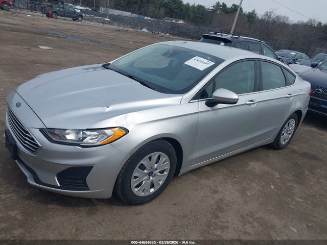 Ford FUSION S 2019 3FA6P0G72KR152332 Image 2