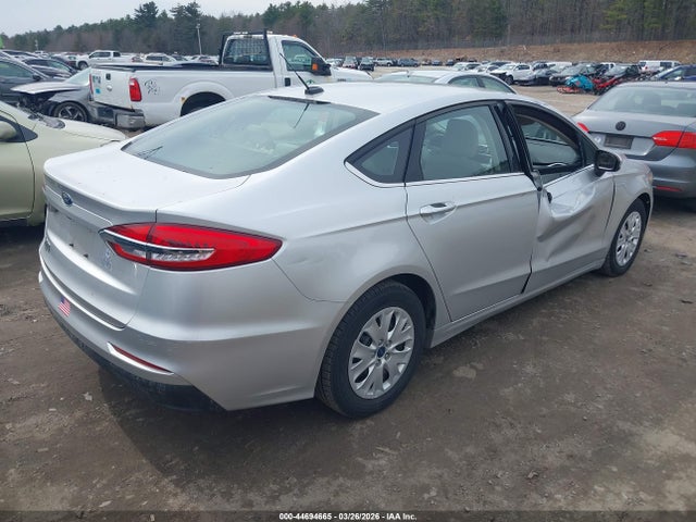 Ford FUSION S 2019 3FA6P0G72KR152332 Image 4