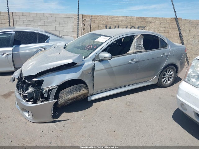 JA32U2FUXGU011530 Mitsubishi LANCER ES