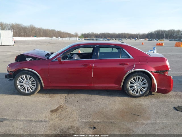 2014 Chrysler 300 მანქანა იყიდება აუქციონზე, vin: 2C3CCARG5EH276577, აუქციონის ნომერი: 44694684