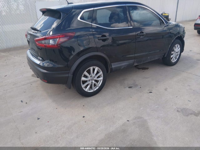 JN1BJ1CVXLW263717 Nissan Rogue Sport S Fwd Xtronic Cvt