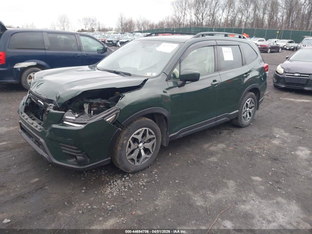2022 Subaru Forester Premium მანქანა იყიდება აუქციონზე, vin: JF2SKAEC4NH429549, აუქციონის ნომერი: 44694706