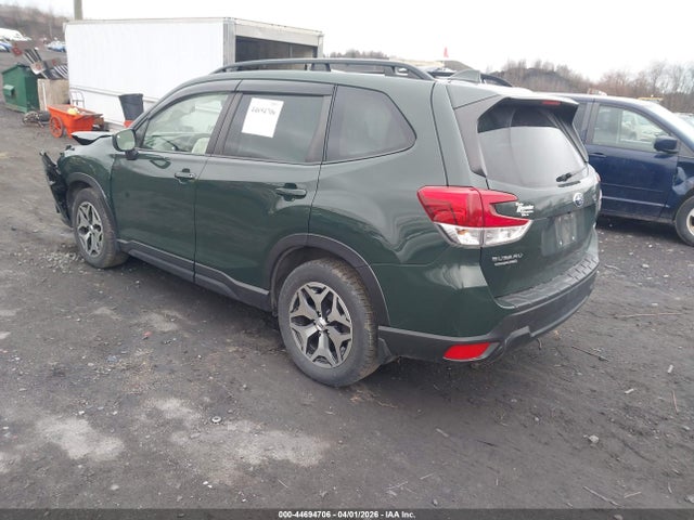 2022 Subaru Forester Premium მანქანა იყიდება აუქციონზე, vin: JF2SKAEC4NH429549, აუქციონის ნომერი: 44694706