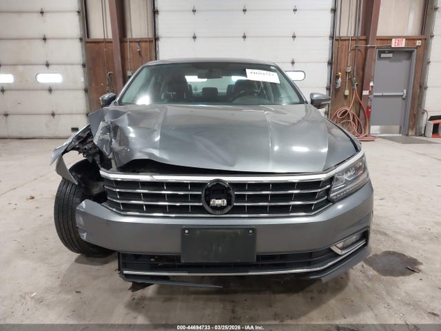 Продаж на аукціоні авто 2017 Volkswagen Passat 1.8t Se, vin: 1VWBT7A3XHC046671, номер лоту: 44694733