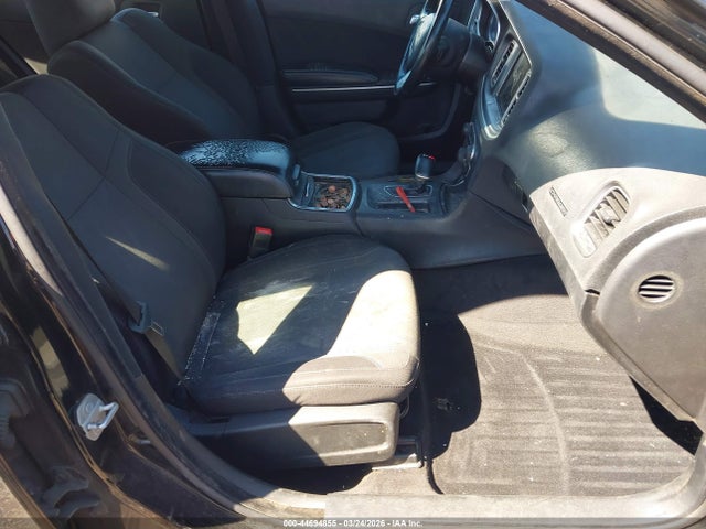 Продажа на аукционе авто 2015 Dodge Charger Sxt, vin: 2C3CDXHG7FH844380, номер лота: 44694855