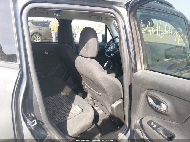 44694897 :رقم المزاد ، ZACNJBBB8KPK74358 vin ، 2019 Jeep Renegade Latitude 4x4 مزاد بيع