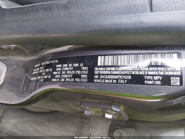 44694897 :رقم المزاد ، ZACNJBBB8KPK74358 vin ، 2019 Jeep Renegade Latitude 4x4 مزاد بيع