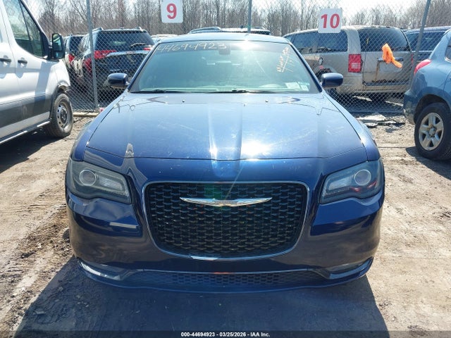 44694923 :رقم المزاد ، 2C3CCABG4FH743144 vin ، 2015 Chrysler 300 300s مزاد بيع
