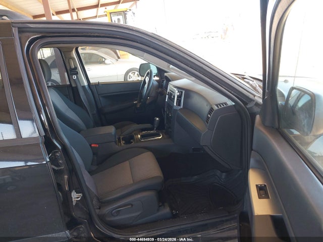 2008 JEEP GRAND CHEROKEE 1J8GR48K88C144044 Photo 4