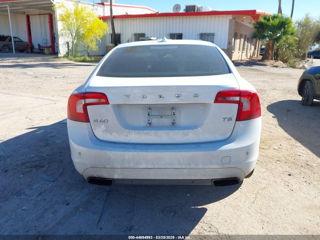 Volvo S60 T5 2014 YV1612FS2E1282214 Image 16