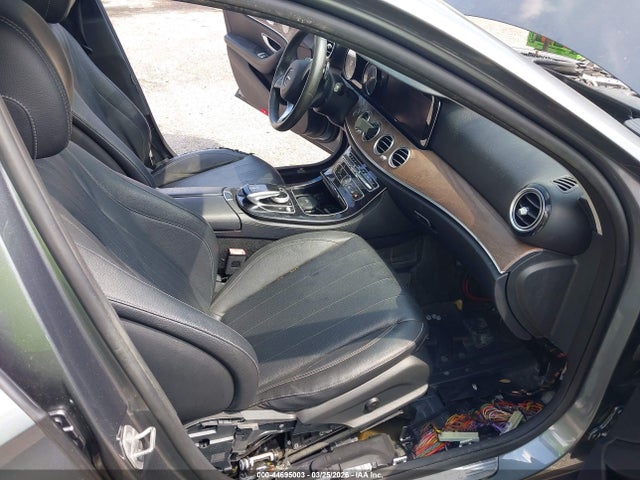 2017 MERCEDES-BENZ E 300 WDDZF4JB3HA082573 Photo 4
