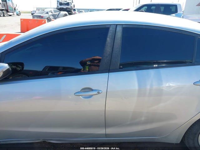 44695019 :رقم المزاد ، KNAFK4A65G5579916 vin ، 2016 Kia Forte Lx مزاد بيع
