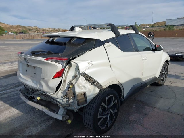 Toyota C-HR XLE 2020 JTNKHMBX6L1069336 Image 4