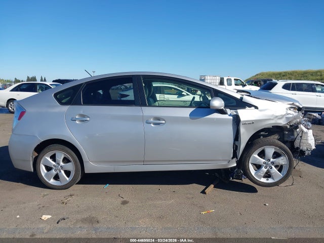 JTDKN3DU3E0384064 Toyota Prius Five