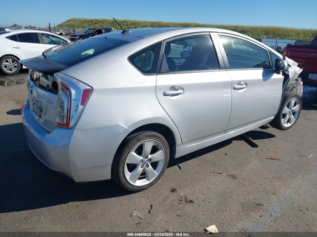 JTDKN3DU3E0384064 Toyota Prius Five