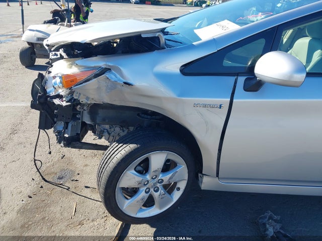 JTDKN3DU3E0384064 Toyota Prius Five