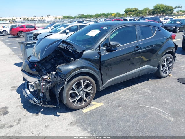 2020 TOYOTA C-HR NMTKHMBX3LR105800 Photo 1