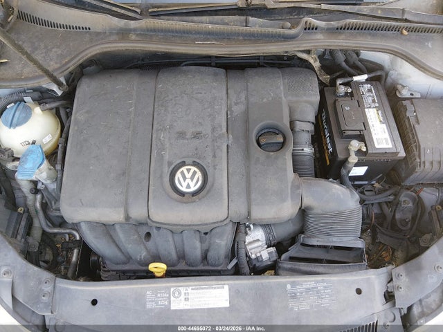 44695072 :رقم المزاد ، WVWBA7AJ6BW100156 vin ، 2011 Volkswagen Golf 2.5l 2-door مزاد بيع