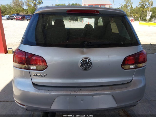 44695072 :رقم المزاد ، WVWBA7AJ6BW100156 vin ، 2011 Volkswagen Golf 2.5l 2-door مزاد بيع